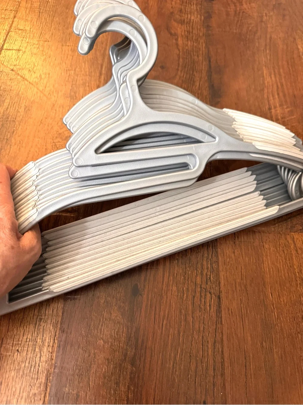 12 versatile hangers with nonslip grips